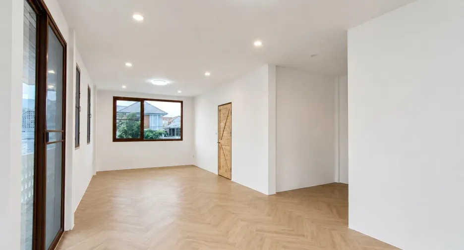 For sale 3 bedrooms house in Wang Thonglang, Bangkok