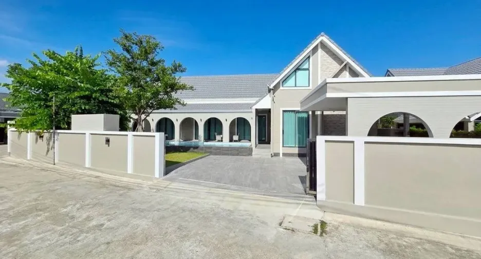 Villa en venta de 3 habitaciones en Bang Lamung, Chonburi