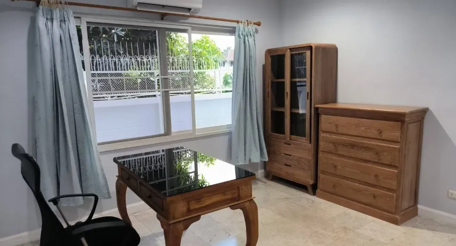 For rent 3 bedrooms house in Mueang Chiang Mai, Chiang Mai