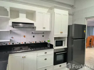 For rent 3 bedrooms house in Mueang Chiang Mai, Chiang Mai