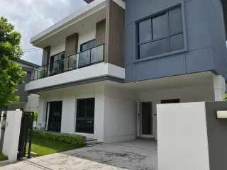 出租 4 卧室 独立屋 在 Khlong Luang, Pathum Thani