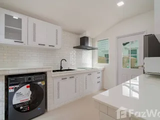 For rent 4 bedrooms house in Thanyaburi, Pathum Thani