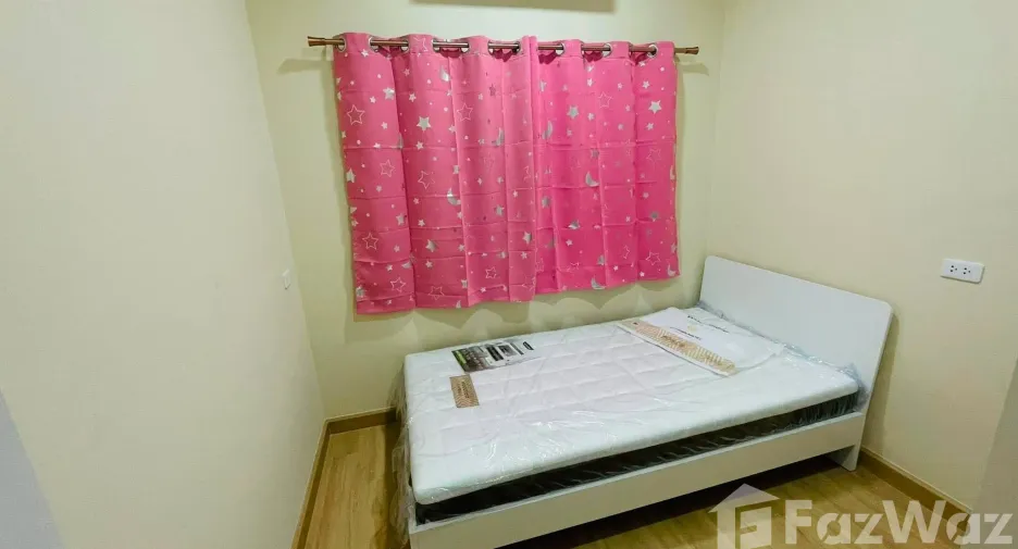 For rent 4 bedrooms townhouse in Mueang Nonthaburi, Nonthaburi