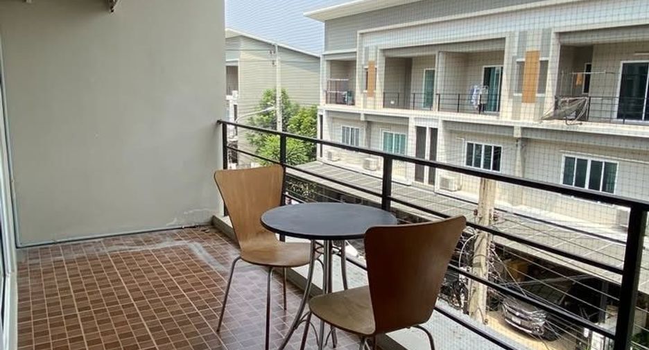 For rent 3 bedrooms townhouse in Bang Bua Thong, Nonthaburi