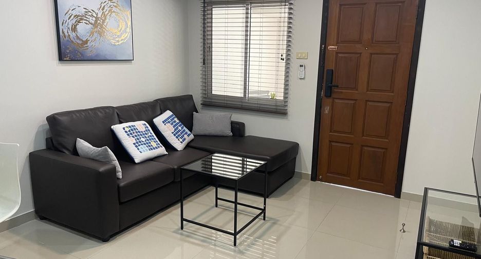 For sale 1 bed condo in Khlong Toei, Bangkok