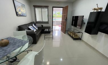For sale 1 bed condo in Khlong Toei, Bangkok