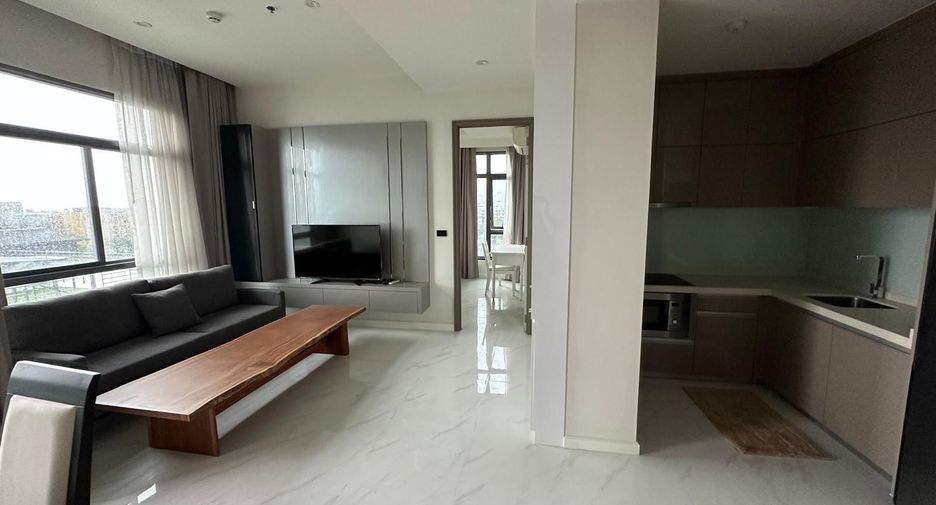 For sale 2 bedrooms condo in Phra Khanong, Bangkok