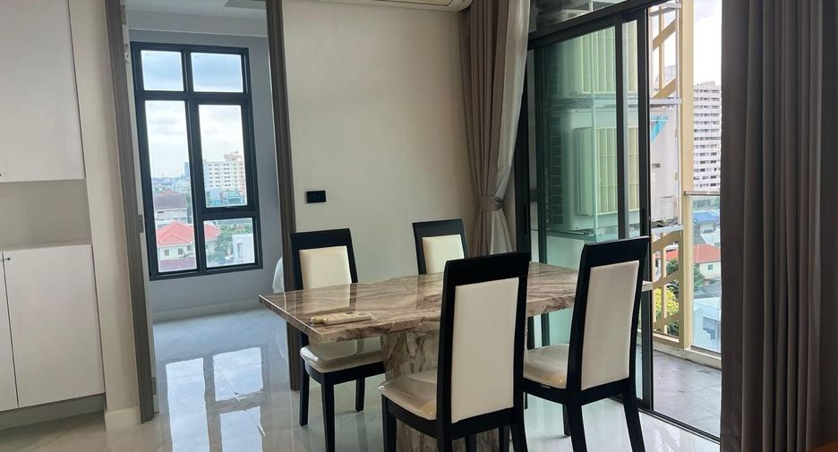 For sale 2 bedrooms condo in Phra Khanong, Bangkok