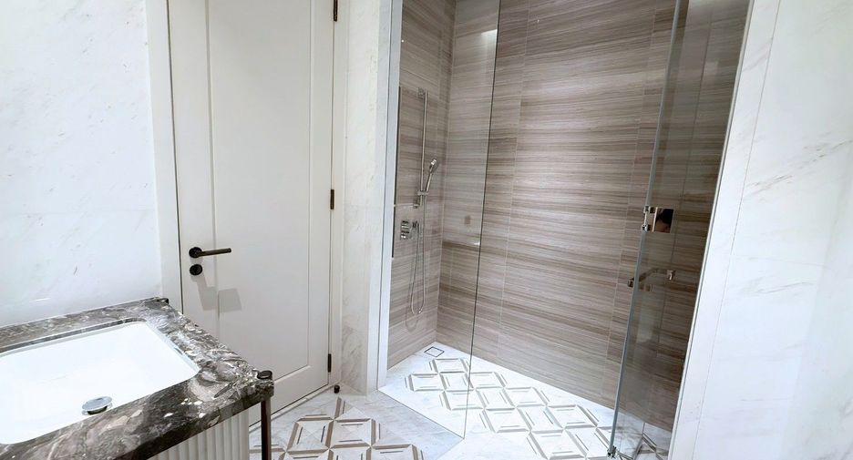 Wohnung zum Kauf mit 2 Zimmer in Sathon, Bangkok