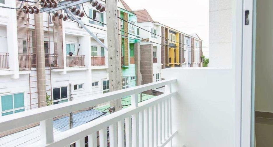 À vendre 3 chambres maison à Bang Khen, Bangkok