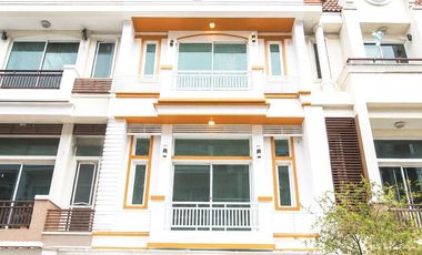À vendre 3 chambres maison à Bang Khen, Bangkok