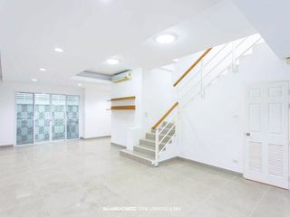 À vendre 3 chambres maison à Bang Khen, Bangkok