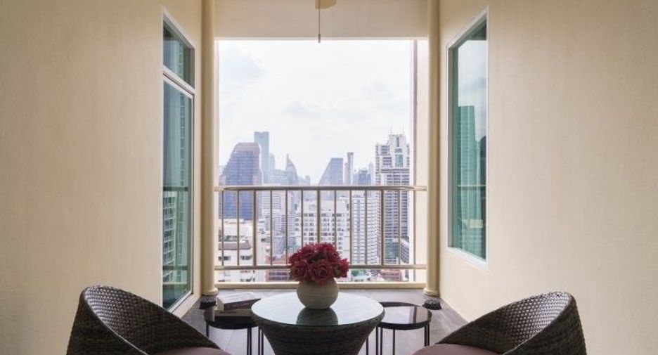 Apartamento en alquiler de 4 habitaciones en Watthana, Bangkok
