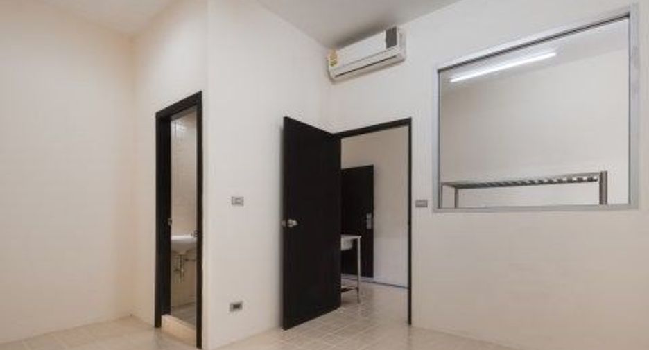 Apartamento en alquiler de 4 habitaciones en Watthana, Bangkok