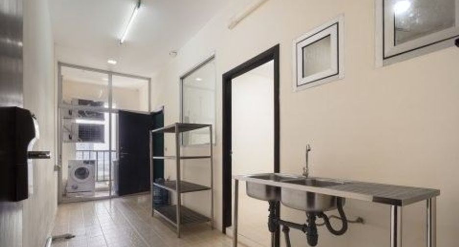 Apartamento en alquiler de 4 habitaciones en Watthana, Bangkok