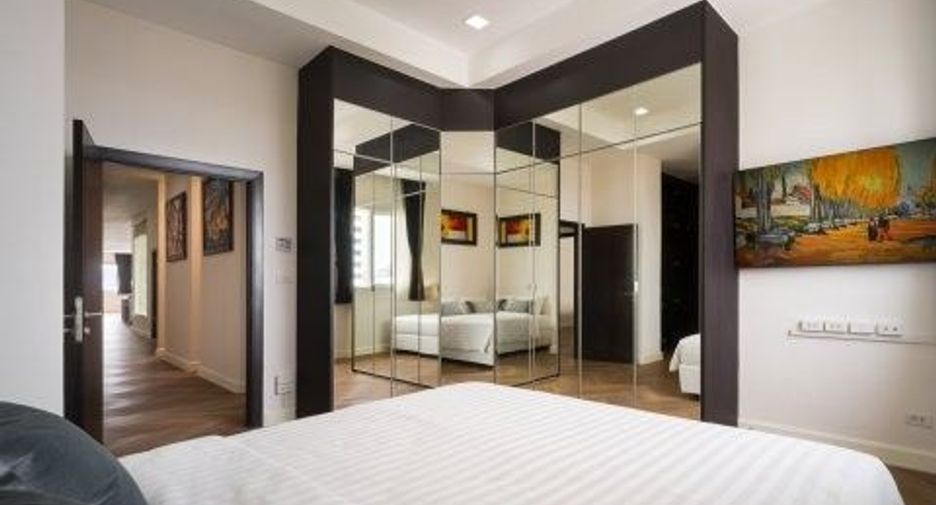 Apartamento en alquiler de 4 habitaciones en Watthana, Bangkok