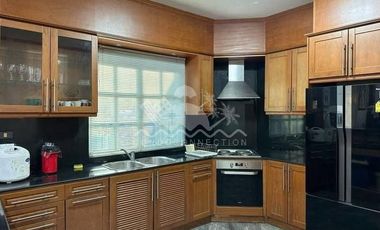For sale and for rent 5 bedrooms house in Jomtien, Pattaya