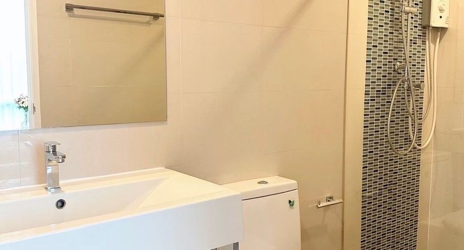 For sale 1 Beds condo in Bang Na, Bangkok