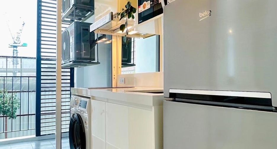 For sale 1 Beds condo in Bang Na, Bangkok
