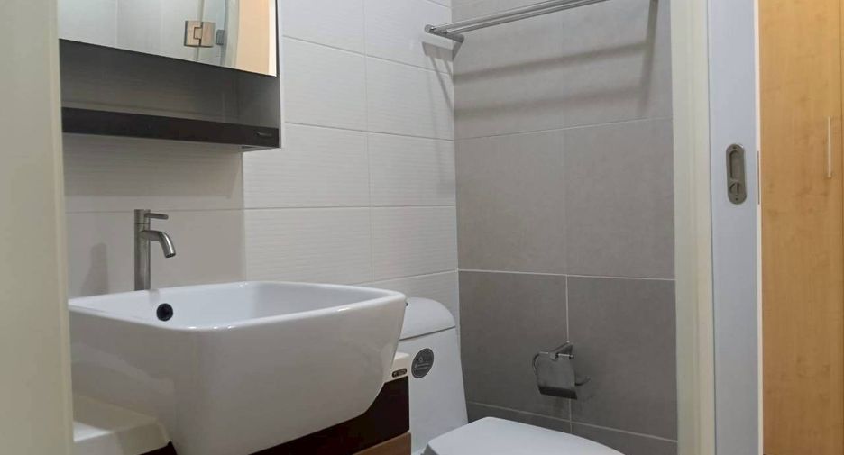 For rent 1 bed condo in Phra Khanong, Bangkok