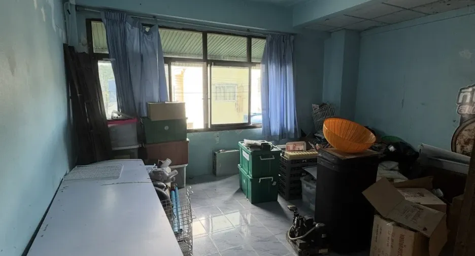 Gewerbefläche zum Kauf und zur Miete mit 1 Zimmer in Mueang Phuket, Phuket