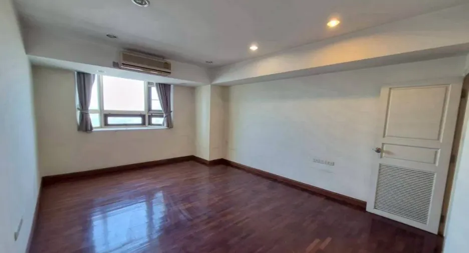 For sale and for rent 5 bedrooms condo in Suan Luang, Bangkok