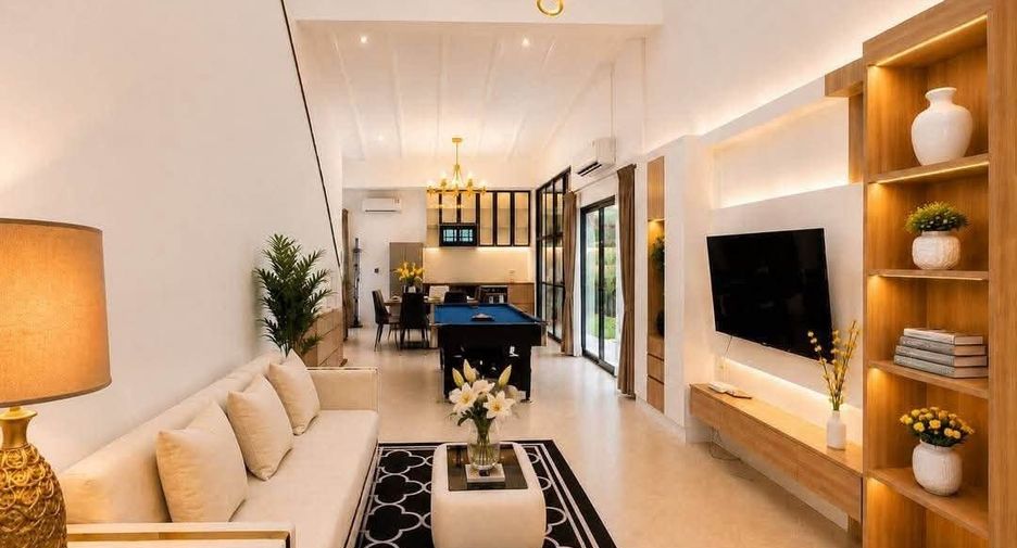 For rent 4 bedrooms villa in Bang Lamung, Chonburi