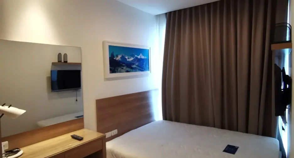 Condo en alquiler de 2 habitaciones en Phra Khanong, Bangkok