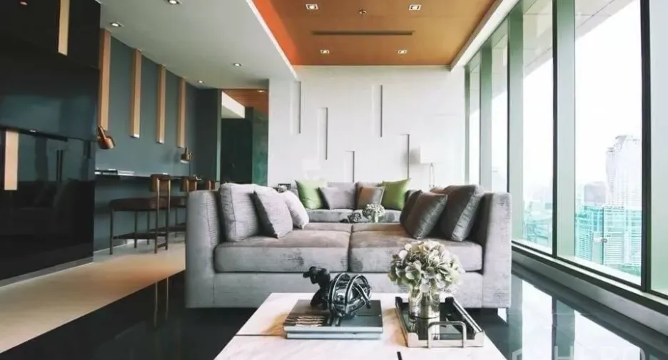 For rent 1 bed condo in Pathum Wan, Bangkok
