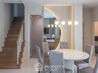 For rent and for sale 4 bedrooms house in Lat Phrao, Bangkok