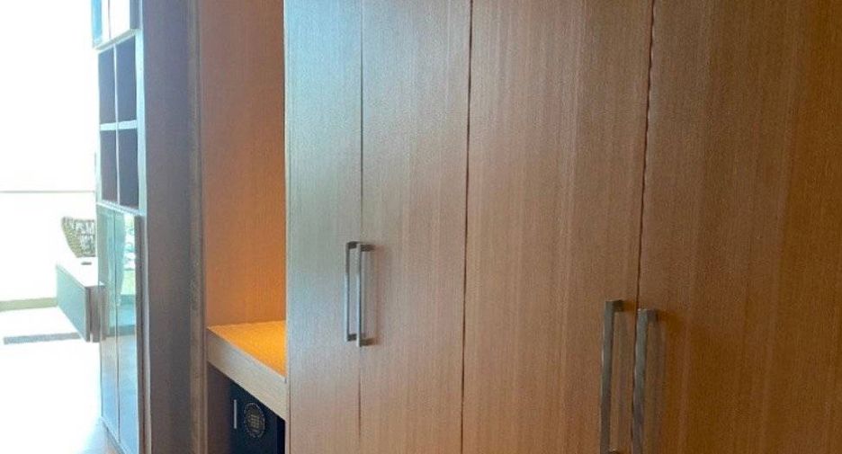 À vendre 1 chambre condo à Khlong San, Bangkok
