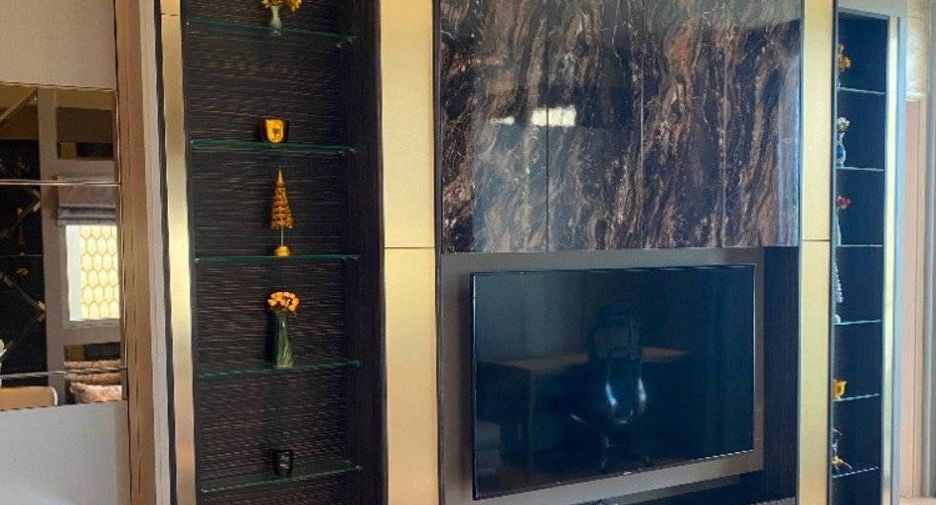 À vendre 1 chambre condo à Khlong San, Bangkok