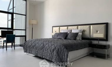 For sale 3 bedrooms condo in Sathon, Bangkok