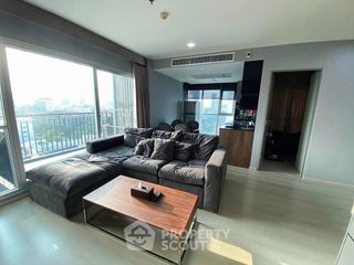 For sale 2 bedrooms condo in Huai Khwang, Bangkok