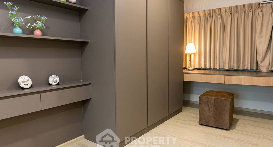 À vendre 2 chambres condo à Watthana, Bangkok