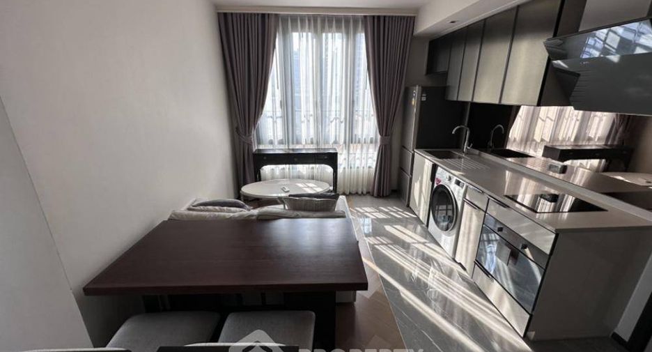 Продажа 2 спальни кондо в Щаттхана, Бангкок