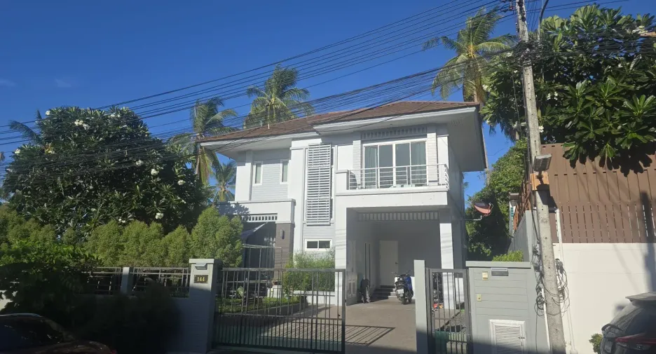 Casa en alquiler de 3 habitaciones en Ko Samui, Surat Thani
