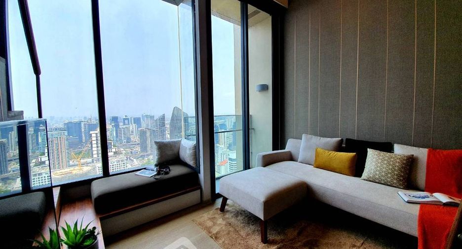 For sale 2 bedrooms condo in Watthana, Bangkok
