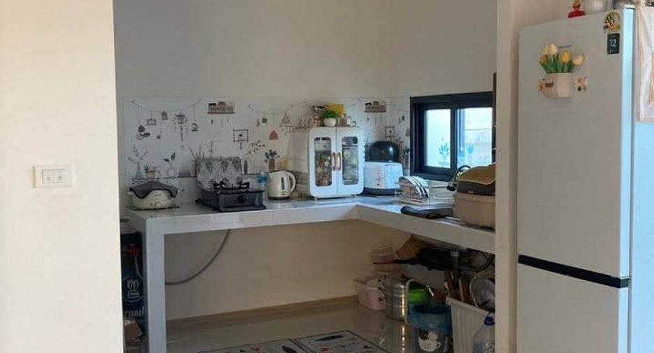For sale 4 bedrooms house in Phan Thong, Chonburi