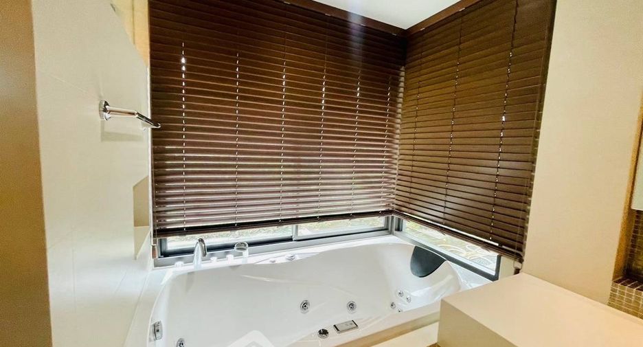 Casa en venta de 4 habitaciones en Bang Kapi, Bangkok