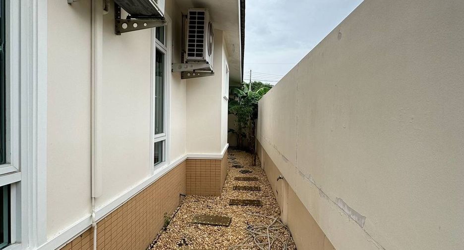出售 3 卧室 独立屋 在 Bang Lamung, Chon Buri