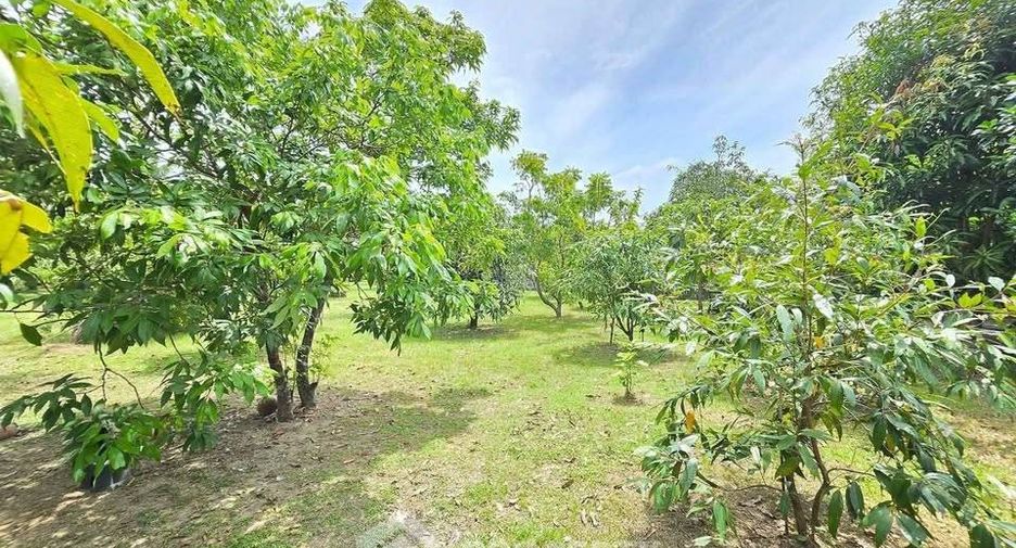 For sale 3 bedrooms house in Si Racha, Chonburi