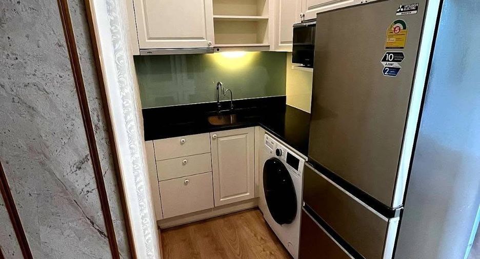 For sale 2 bedrooms condo in Khlong Toei, Bangkok