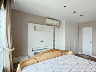 For sale 3 bedrooms condo in Huai Khwang, Bangkok