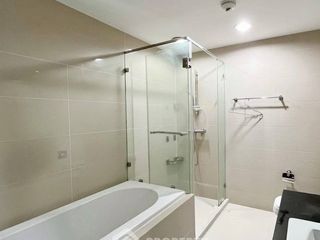 For sale 3 bedrooms condo in Huai Khwang, Bangkok