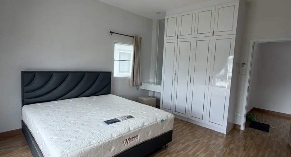 For rent 3 ベッドルーム house in Saraphi, Chiang Mai