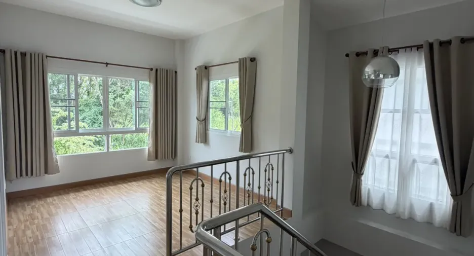 For rent 3 ベッドルーム house in Saraphi, Chiang Mai