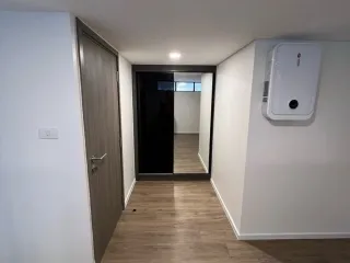 For sale 3 bedrooms condo in Huai Khwang, Bangkok