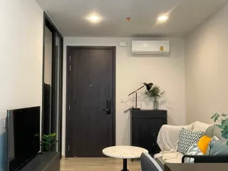 Condo en venta y en alquiler de 1 habitaciones en Huai Khwang, Bangkok