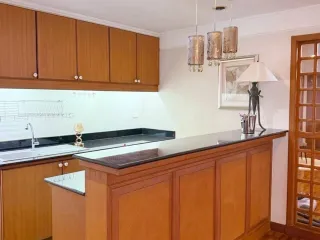 For rent 4 bedrooms condo in Mueang Chiang Mai, Chiang Mai